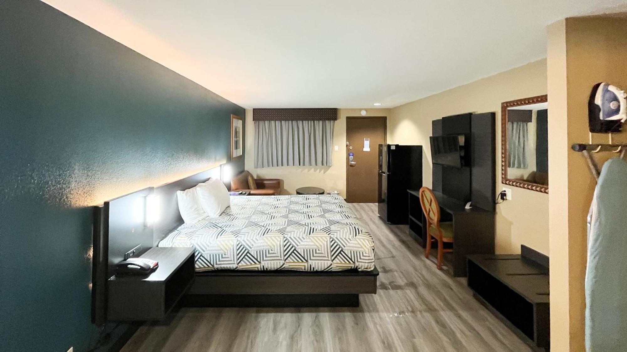 6-snyder, Tx Hotel