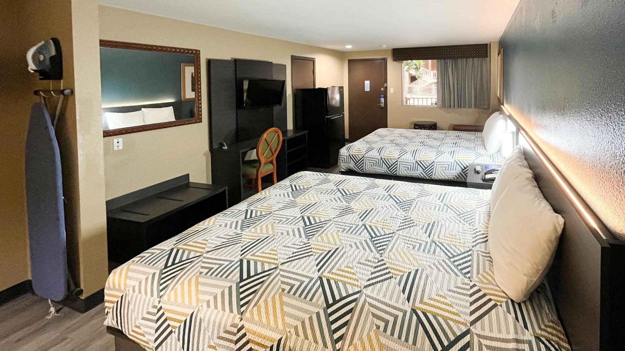 Hotel 6-snyder, Tx 2*