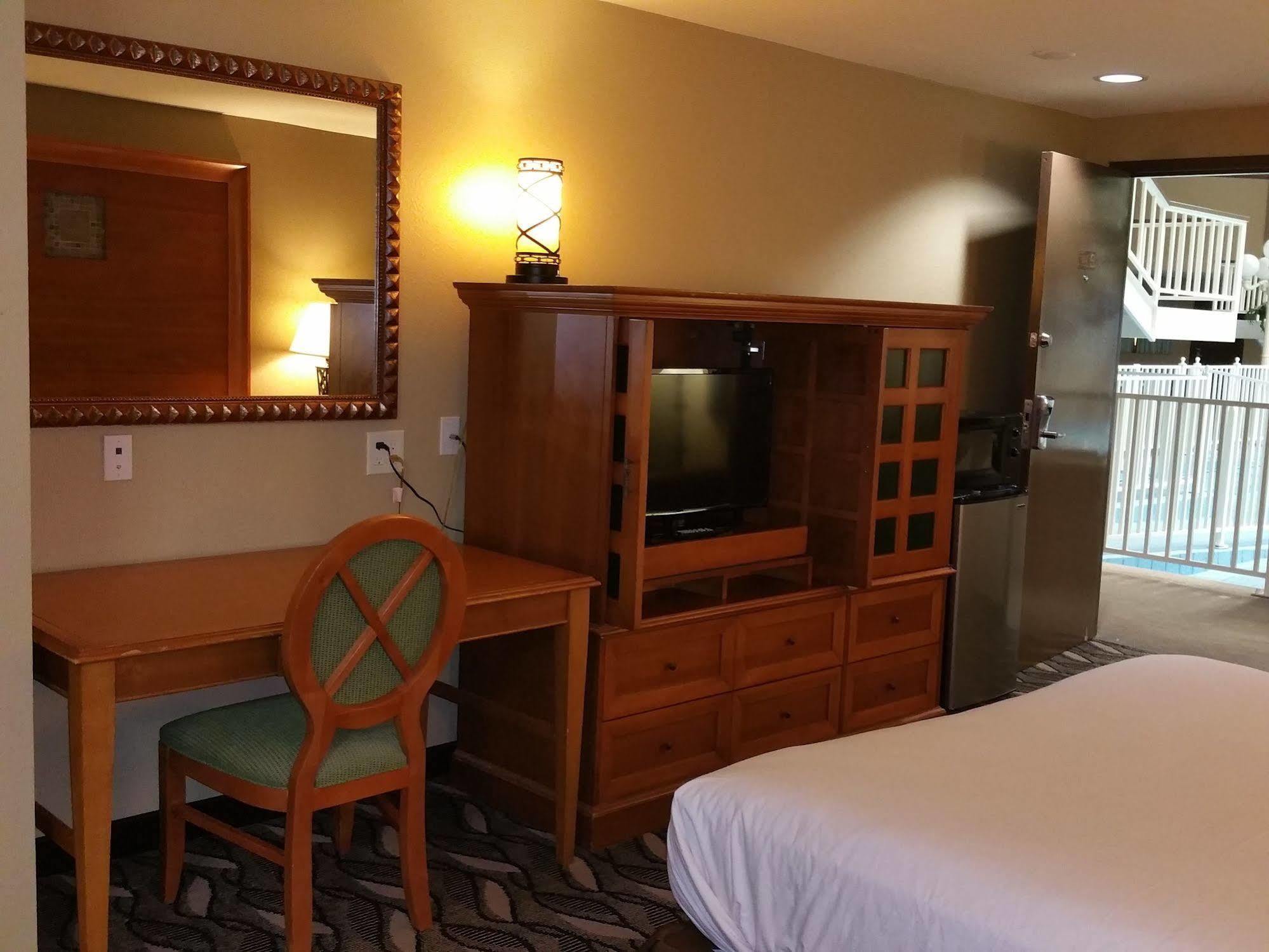 Hotel 6-snyder, Tx 2*